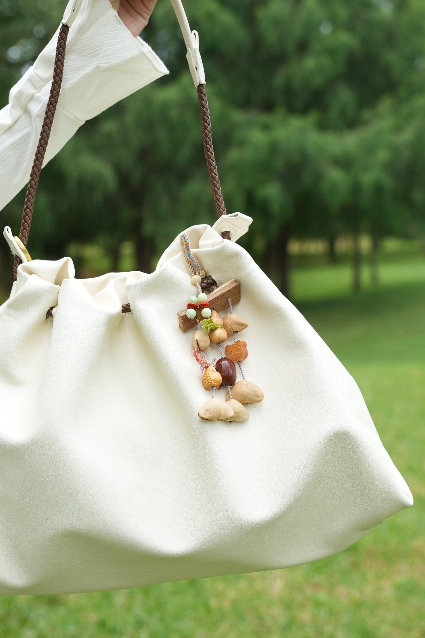 "The Happy Forest Friends" - Natural Mobile Charm with Panda, Birdie & Lucky Gourd